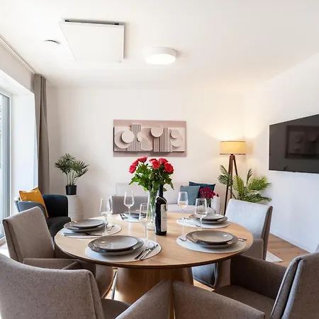 Raw Flats - Nova By Bohnapartments, 2 Schlafzimmer, Balkon *