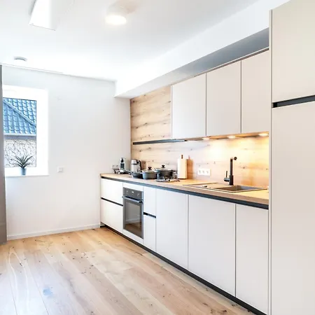 Raw Flats - Nova By Bohnapartments, 2 Schlafzimmer, Balkon